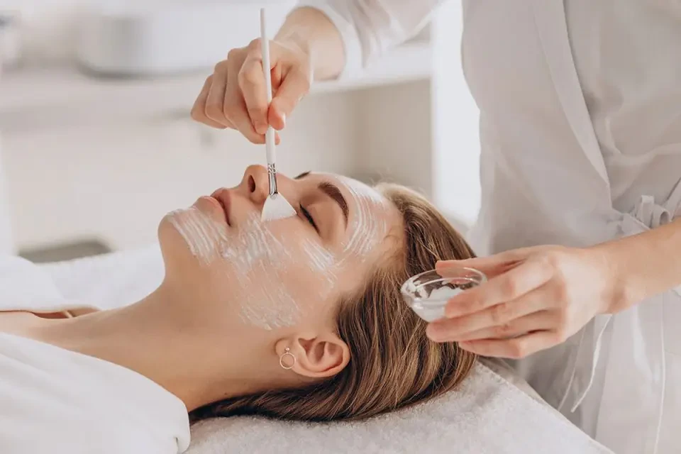 chemical peel 1024x640.jpg uai